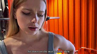 The SPORTSWOMAN wants a PENIS not to carry HEAVY WEIGHTS - PUBLIC