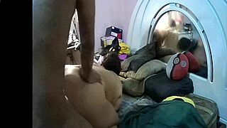 Prima chupa rico en su primera vez de puta