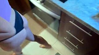 alice blows boyfriend kitchen huge cum mouth