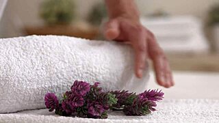 Pearl gets sensual massage with creampie finish