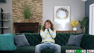 lucky stepson pounds stepmom's pussy while stepsis licks balls