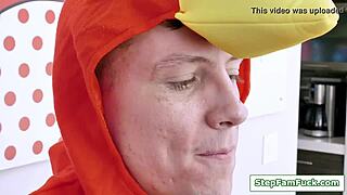 Stepfamfuck teen 18+ stepmom lick shaved pussies in family group sex