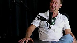 dad joined porn from daughter's invite admires her so much?