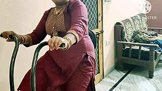 indian desi bhabhi uhmm fukkin gym boys hard doggy deepthroat big cocks everywhere