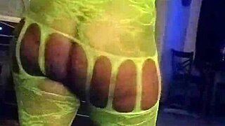 big booty ebony cousin shakes her naked tits and ass seductively