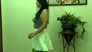 i never knew a milf like anastasia pierce could make teen shae snow crave pussy so bad