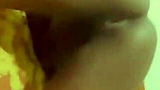 oh man petal's shaved pussy looks so damn good today... update vibes