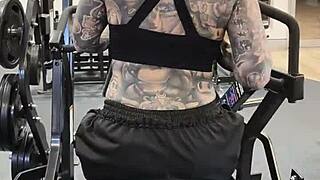 Milf Gym Life in Tight Leggings Shows Off Huge Tits and Ass