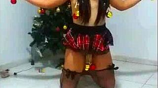 Quieres ser mi esclava atada en Navidad, puta sumisa?