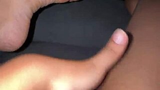 Latina colombiana orgasmo figa intenso all'aperto