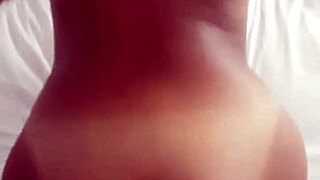 Peruvian babe, feel that deep cock penetration orgasm?