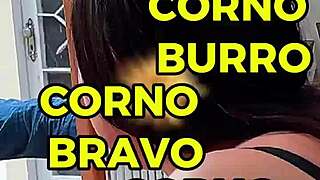 se tem um corno mais feliz é esse vendo a putaria