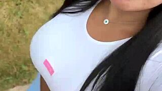 love my tight leggings walk