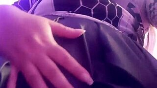 ay sobrino mira como tu tia puta se exhibe asi...