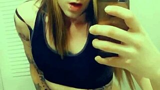 omg i can't stop rubbing my clitty in these satin panties 😩💦