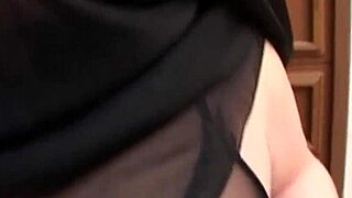 ever seen a transsexual housewife give a funny blowjob?