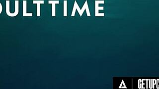 anna claire clouds reveals up close how she orgasms solo