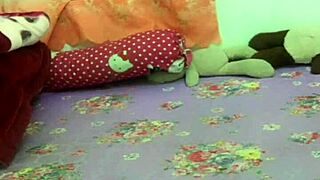 vietnamese girl drops pants for hot sex romp