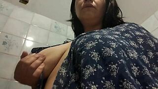 bathroom wet pussy solo rub