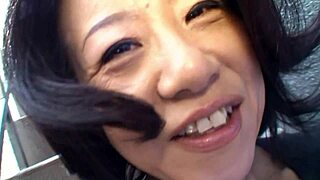 Hey, did Junko Sakashita flash her boobs on the street just to excite that guy?!