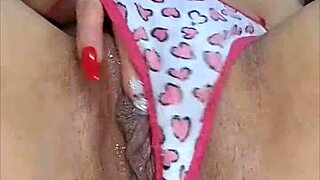 mira masturbándome pa mis fans anal pepino en pussy doble penetración squirt big tits colombian milf