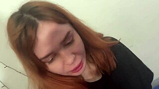 Verdomme die wilde rooie tiener 18+ neukt ruw als totale pro 🔥😈