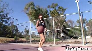 Sexy golddigger horny from basketball gets outdoor pounding