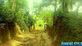 Forest hides sexy girl's naughty outdoor cravings