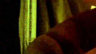 ohh man only for da hoes who luv watchin me stroke it wild...