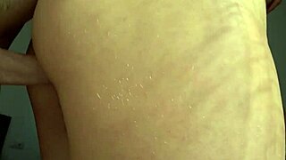 Wow! Girlfriend's athletic super ass gets pounded doggystyle with wet pussy closeups