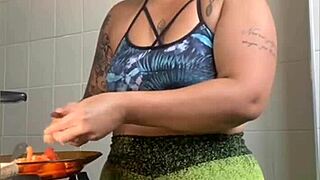 wife fakes cooking to flash swollen pussy