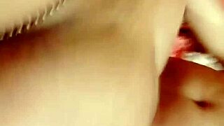 sundaydogood614 spreads her tight pussy wide open