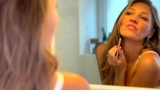 doesn't p�n�lope look so chic seducing in her favorite mmf setup?!