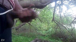Dude jerks off huge cumshot right in the trees 🌳💦