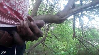 Dude jerks off huge cumshot right in the trees 🌳💦