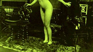 i'm obsessed with this vintage old hairy pussy porn um realy hot