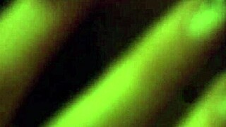 Nevlastní máma má úzkou kundu, co potřebuje tvůj obrovský čurák hned, děvko