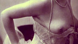 i'm obsessed with this vintage old hairy pussy porn um realy hot