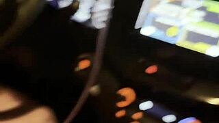 roadside stranger flashes her ass begging for quick suck