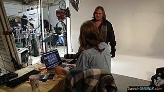 hey sexy teen model, wanna screw your photographer right on set?