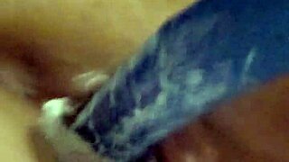 wanna see me squirt cum all over this big dildo toy playtime 😜💦