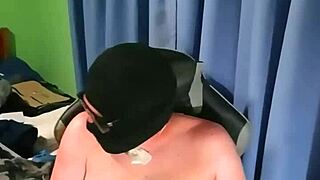 whoa super sensual curvy bodybuilder arnoldsylver dances erotic with small waist 🔥💦