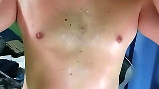 whoa super sensual curvy bodybuilder arnoldsylver dances erotic with small waist 🔥💦