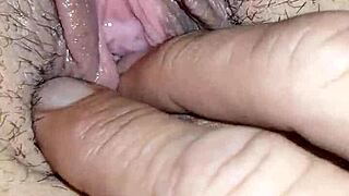 gimme that deepthroat blowjob on your monster bbc right now