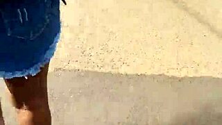 novinha fresh from school bends over for pedreiro cock outdoors 😏🍆