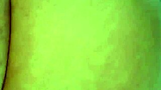 Curvy Latina's Daring Public Dick Ride