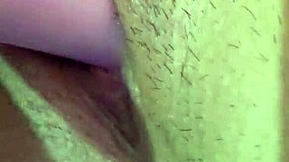 mira como esta chica traviesa homemade se corre con masturbacion intensa