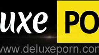 vicci valencorte hey bisexual britni let's lick shaved pussies outdoors