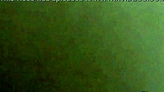 La señora de la lavandería ama anal sin condón da sentones brutales y usa dildo en su culo apretado