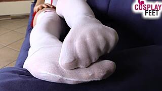 wanna feel my nurse stockings on your face while i tease toes??